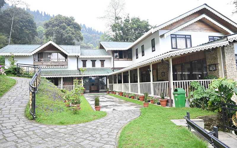 THE CHEST NUT RETREAT