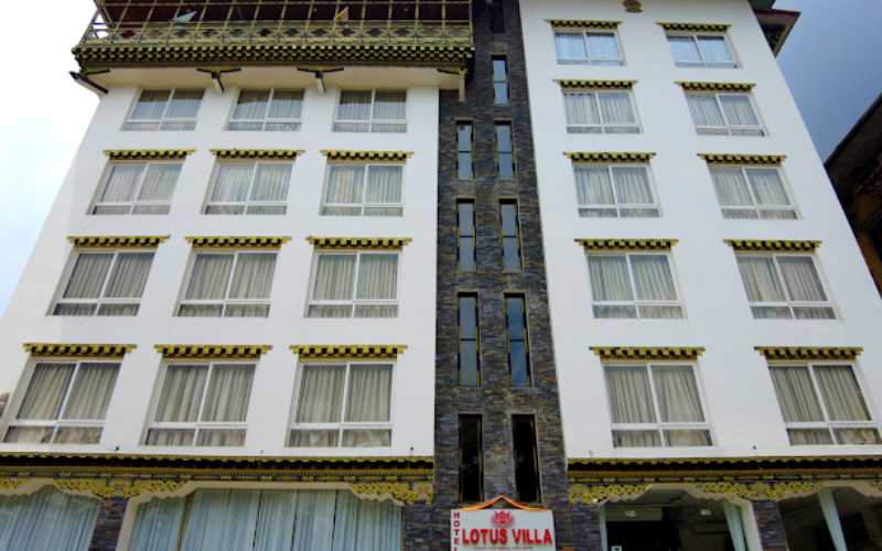 HOTEL LOTUS VILLA